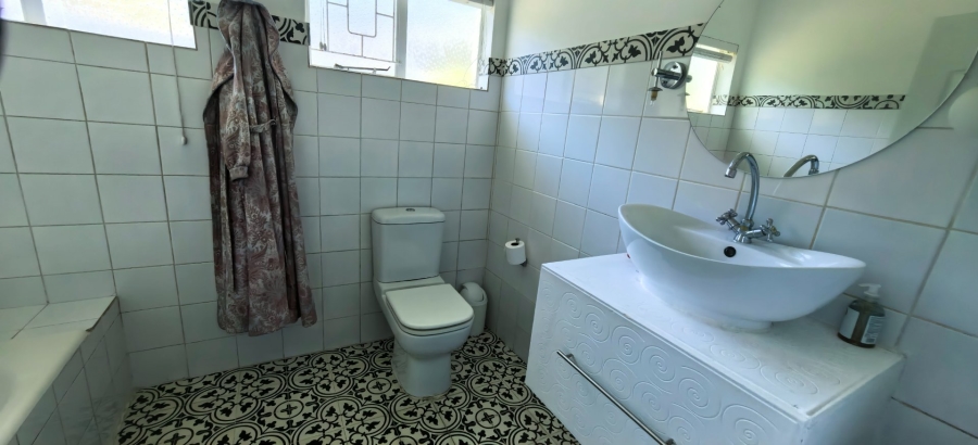 7 Bedroom Property for Sale in Old Place Western Cape